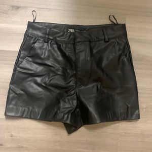 Zara Black Short